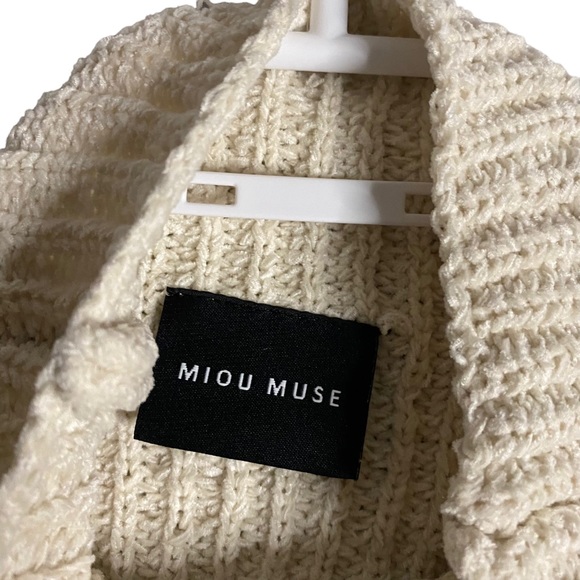 Miou Muse Women's Ivory Ribbed Soft and Cozy Knit Turtleneck Sweater - Picture 5 of 9